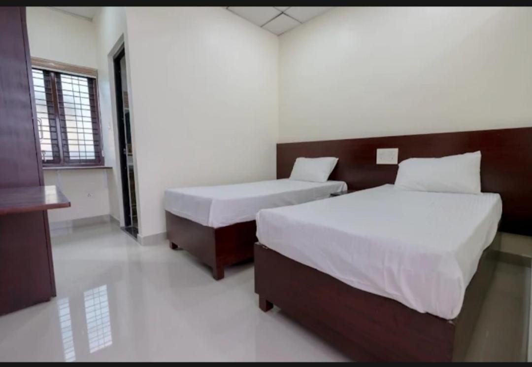 Masterkey Deluxe Rooms Kochi Εξωτερικό φωτογραφία